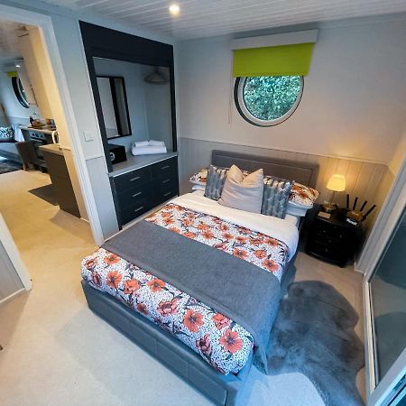 Ferienwohnung Lady Florence, Maidstone A Unique River Boat With Castle Views Exterior foto